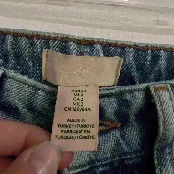 H&M wide leg boot cut women jeans size 2 or Euro 34. Pre owned like new - Picture 3 of 6